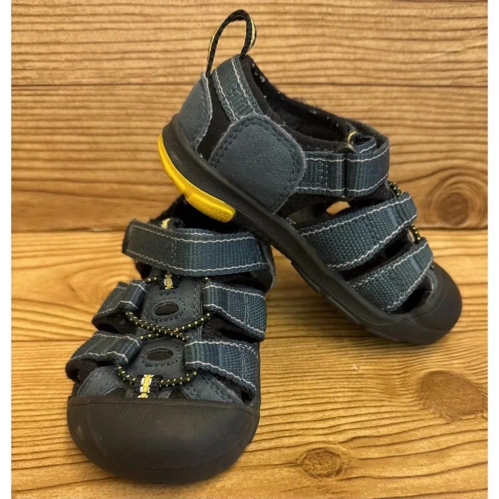 KEEN Newport H2 Kids Washable Closed Toe Hook & Loop Sandals Blue 7 Toddler